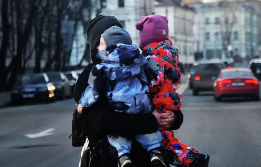 Председатель ЛДПР предлагает сократить рабочую неделю для женщин с детьми 