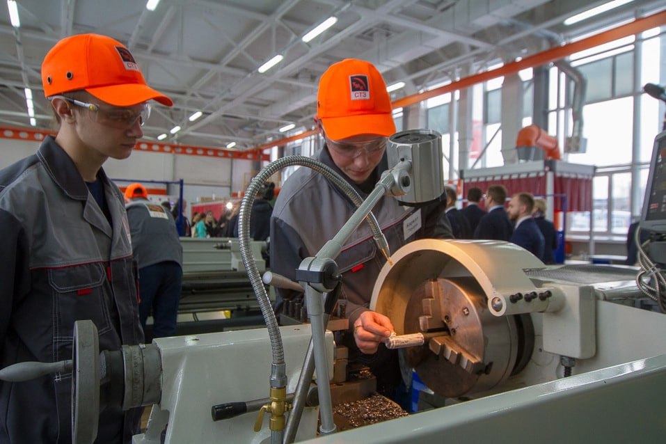 Предложение депутатов Татарстана: привлекать подростков к работе на вредных и опасных производствах для прохождения производственной практики