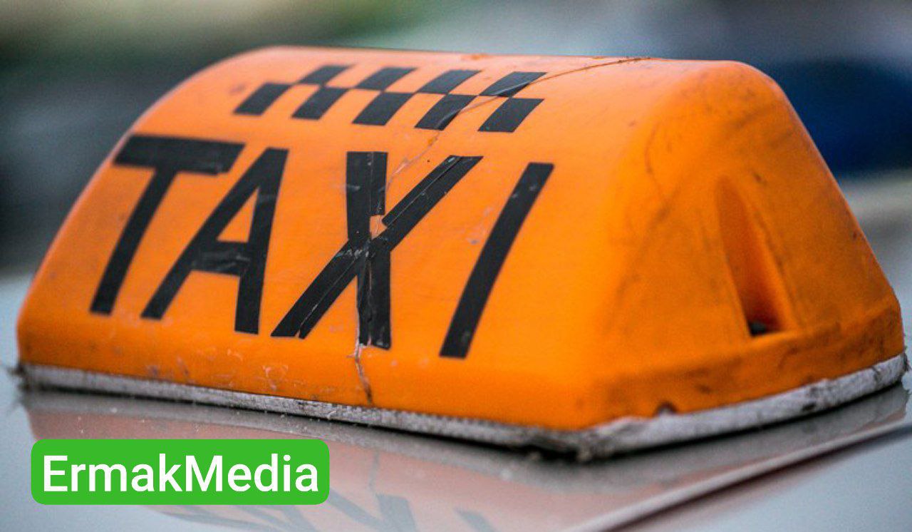 Слабослышащую девушку таксистку избил неадекват 