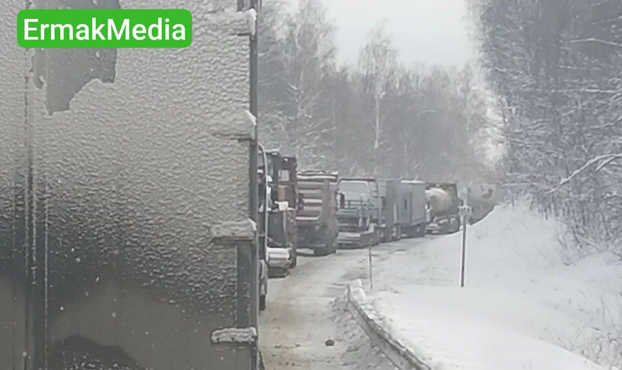 Пробка на М-5 Урал растянулась на 100 км