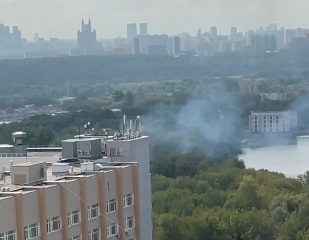 Москва Сити взрыв. Москва Сити взорвали. Москва Сити после взрыва. Украинские дроны в Москве.