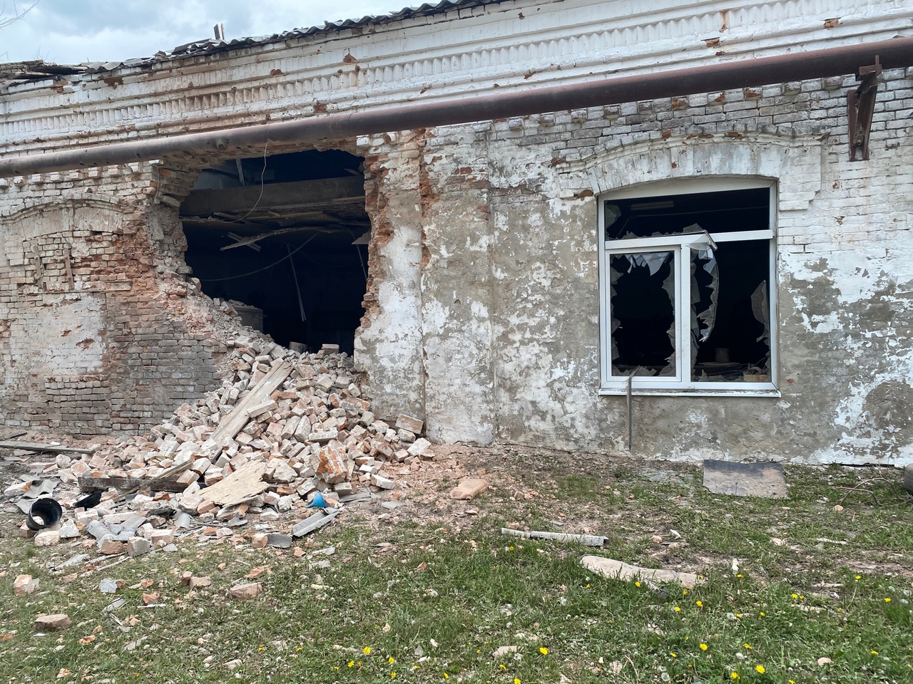 Курская область под обстрелом: десятки населенных пунктов без света