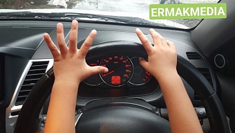 Ребёнок угнал микроавтобус и устроил ДТП 