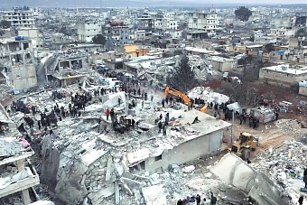 Самое крупное землетрясение за последние 80 лет унесло 16 тысяч жизней