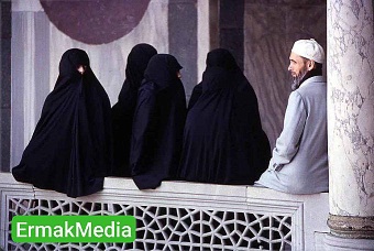 Если б я был султан, я б имел трех жен…