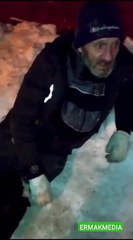 Инвалид без ног полз из отдела полиции домой по снегу 