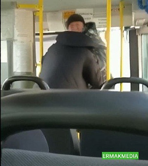 Водитель автобуса избил подростка