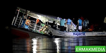 В результате затопления туристического катера есть жертвы