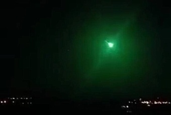 Падение крупного метеорита в Турции: захватывающие кадры и свидетельства очевидцев