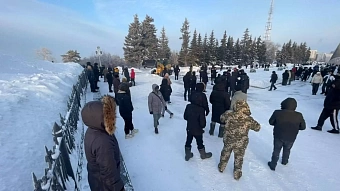 Уфа: Несанкционированная акция у памятника Салавату Юлаеву
