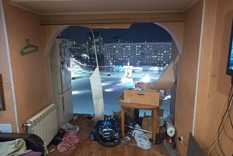 В Сургуте на балконе жилого дома взорвался самогонный аппарат 