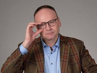 Свердловского политолога оштрафовали за отсутствие плашки иноагента 