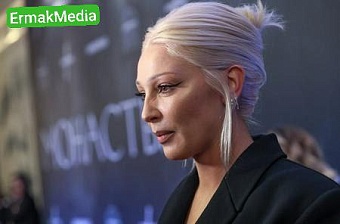 На Ивлееву подали коллективный иск 